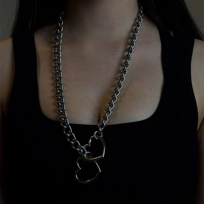Collier coeur punk gothique