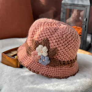 Bonnet en laine tricoté à fleurs pour femme