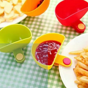 Clip latéral pour plateau à vaisselle et condiments