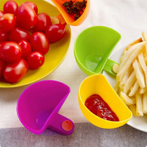 Clip latéral pour plateau à vaisselle et condiments