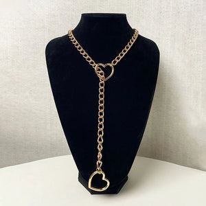 Collier coeur punk gothique