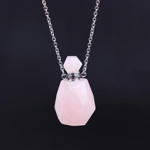 Collier bouteille de parfum en cristal