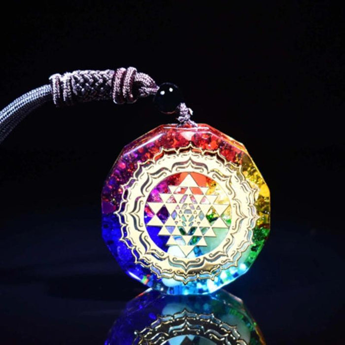 Pendentif de résine colorée