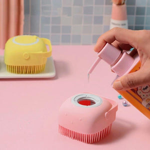 Brosse douce de massage en silicone pour le bain