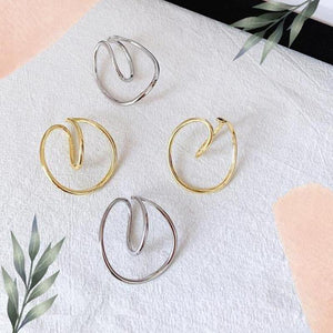 Boucles d'oreilles géométriques minimalistes