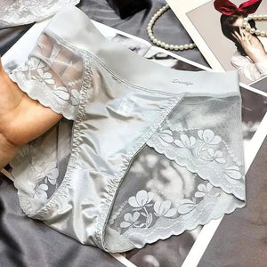 Culotte en satin respirante avec dentelle