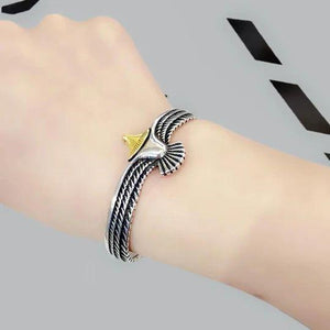 Bracelet manchette aigle en argent