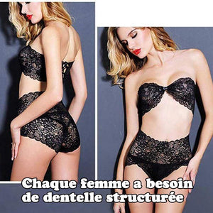 Culotte en dentelle sans couture