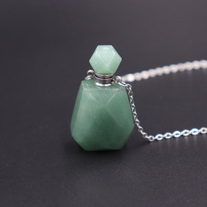 Collier bouteille de parfum en cristal