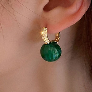 Boucles d'oreilles perle vert émeraude