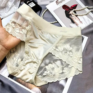 Culotte en satin respirante avec dentelle